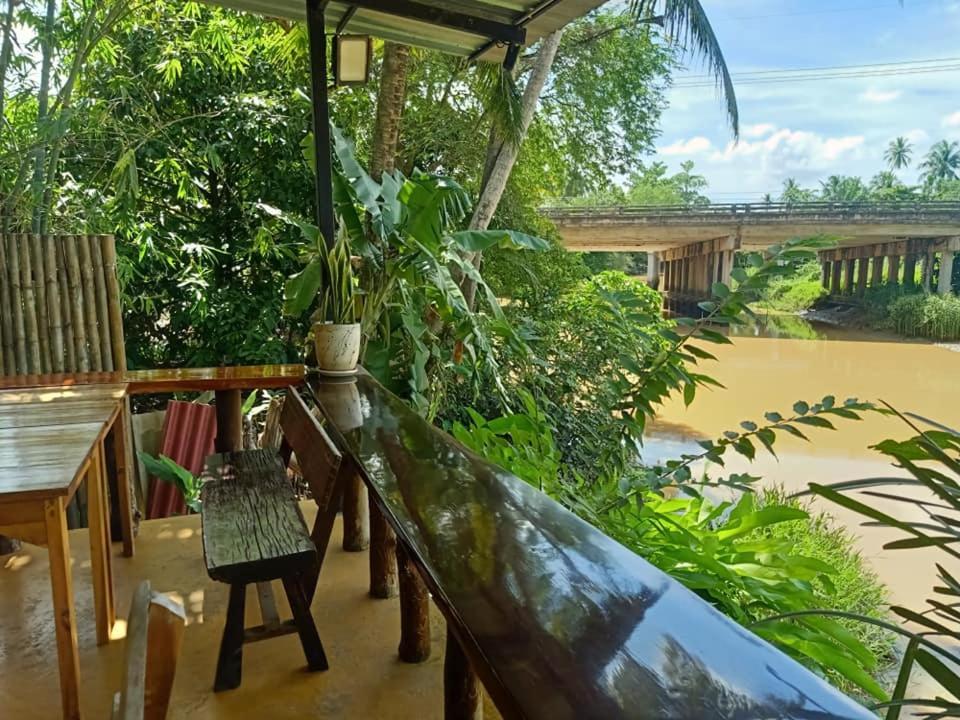 סוראט תאני Suankafae Resort สวนกาแฟรีสอร์ท מראה חיצוני תמונה